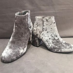 Diba Crushed Velvet Grey Booties
